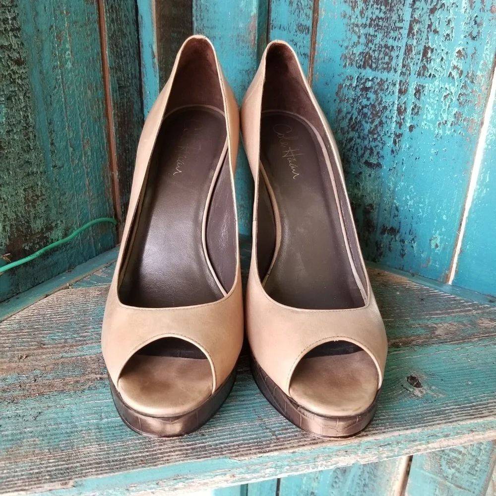 Cole Hann Tan Platform Heels - Picture 3 of 7